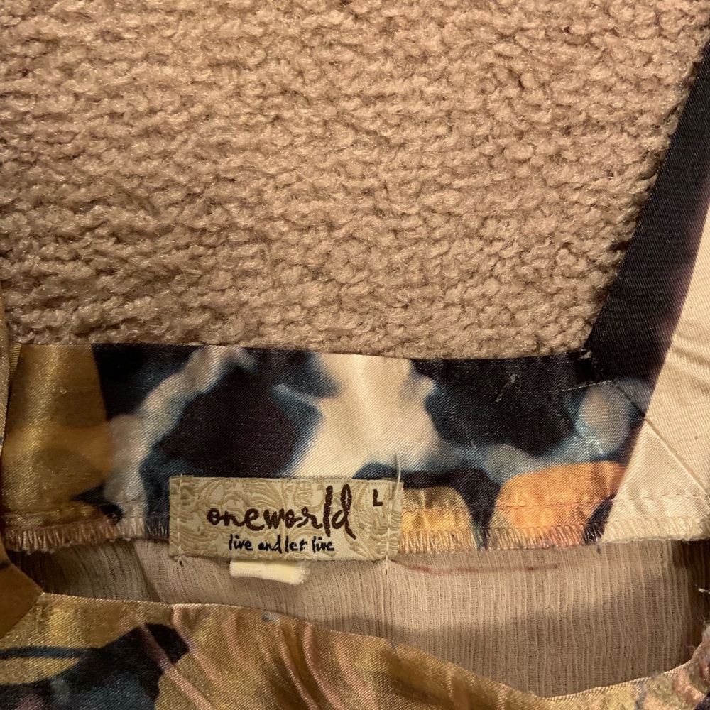 Shirt - Picture 5 of 5